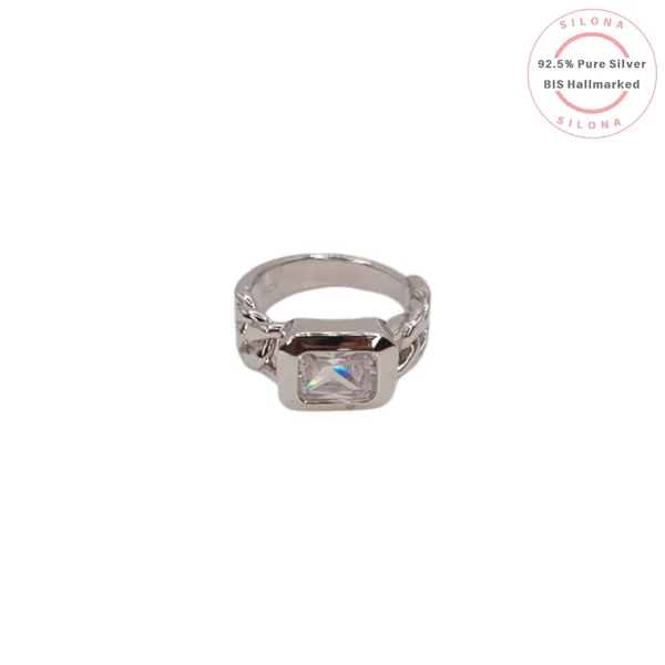 Emerald_Cut_Curb_Link_Ring