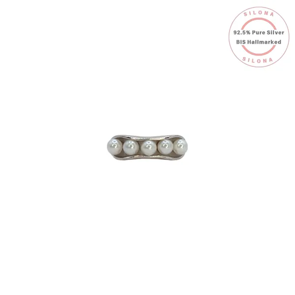 Minimalist_Five_Pearl_Pod_Ring