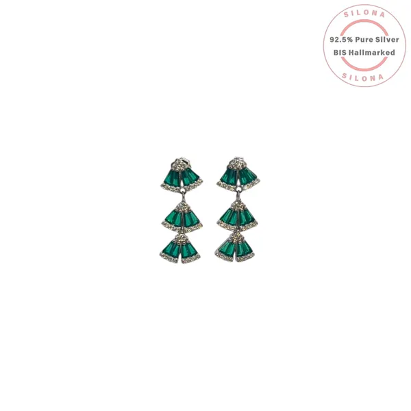 Emerald_Green_Tiered_Earrings_Default_Title