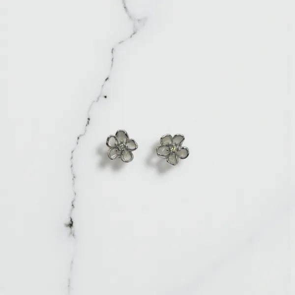 Dainty_Blossom_Stud_Earrings_Default_Title