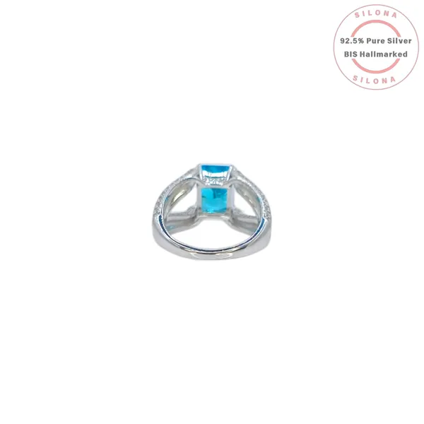 Statement_Radiant_Blue_Cz_Ring