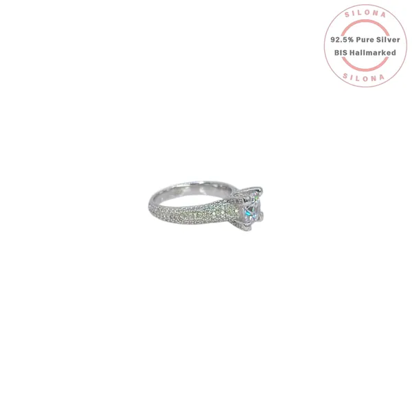 Brilliant_Pav_Solitaire_Ring