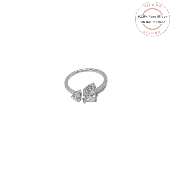 Chic_Trio_Stone_Zirconia_Ring