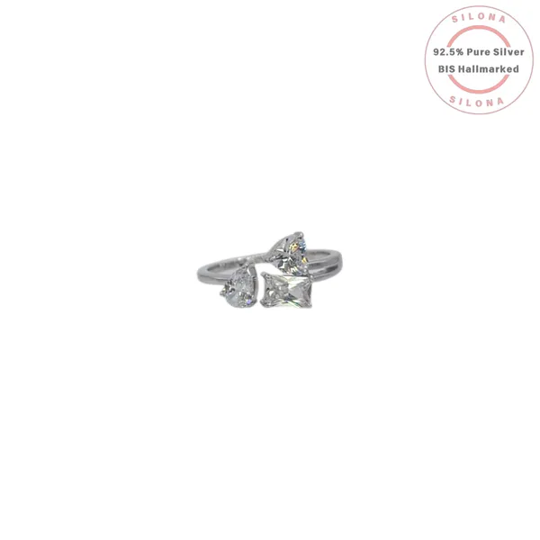Chic_Trio_Stone_Zirconia_Ring