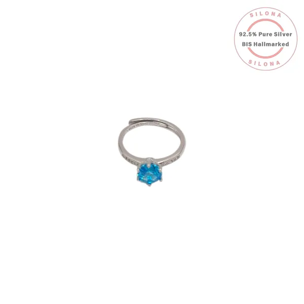 Classic_Swiss_Blue_Solitaire_Ring