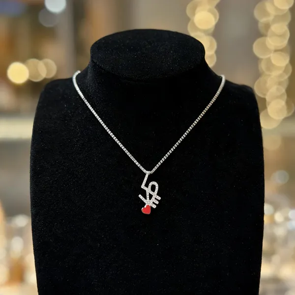 Sparkling_Love_Heart_Necklace