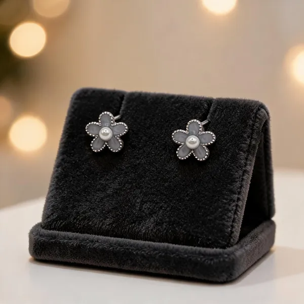 Grey_Blossom_Pearl_Stud_Earrings