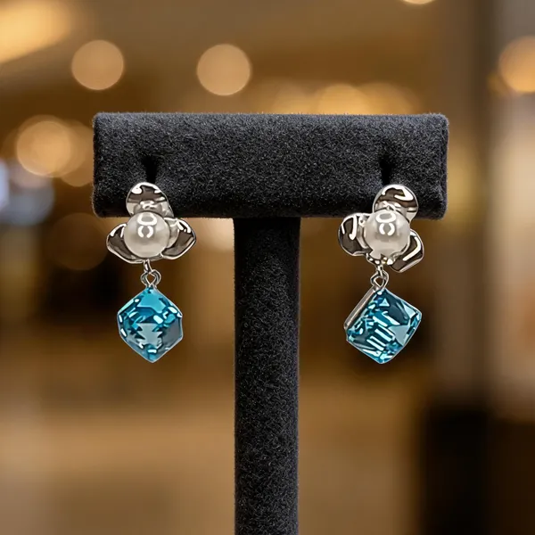 Floral_Pearl_Aquamarine_Hue_Drop_Earrings