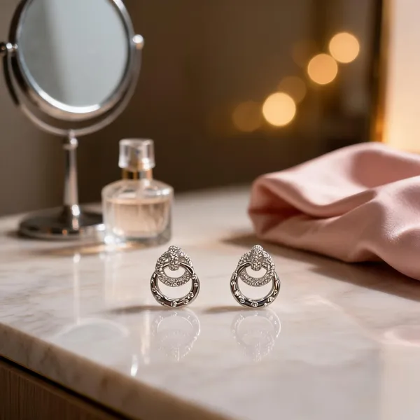 Pave_Interlocking_Circle_Earrings