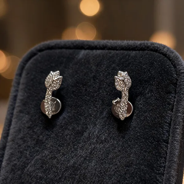 Petite_Tulip_Bud_Stud_Earrings