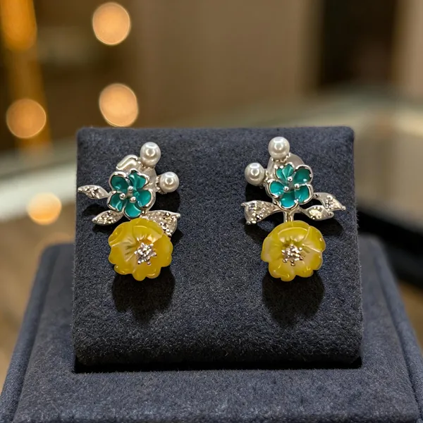 Enamel_Carved_Floral_Stud_Earrings