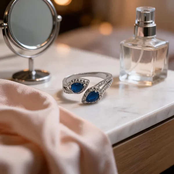 Crossover_Sapphire_Hue_Pear_Ring