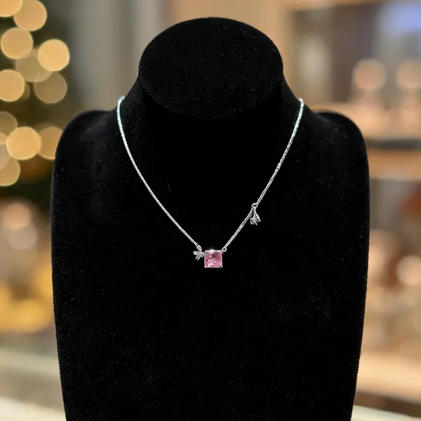 Minimalist_Blush_Pink_Solitaire_Necklace