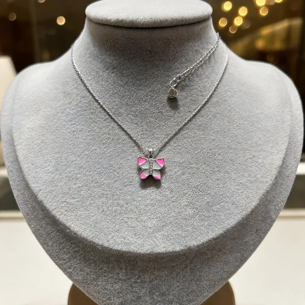 Dainty_Enamel_Butterfly_Necklace