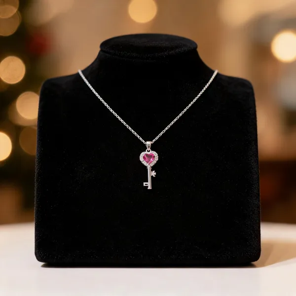 Romantic_Pink_Heart_Key_Necklace