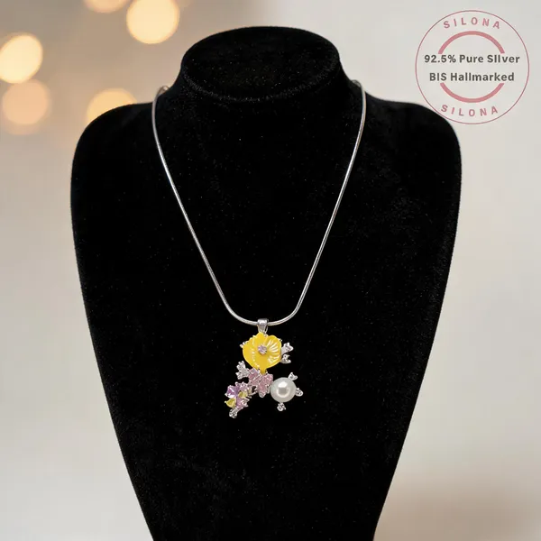 Artisanal_Floral_Pearl_Necklace_Earring_Set