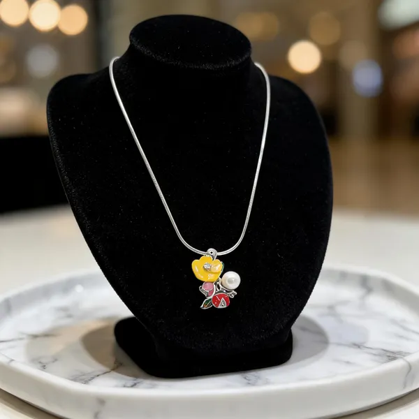 Whimsical_Garden_Bloom_Pearl_Necklace