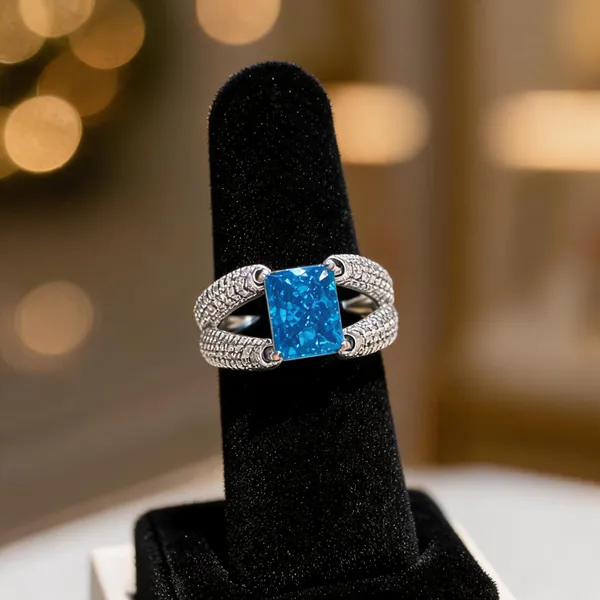 Statement_Radiant_Blue_Cz_Ring