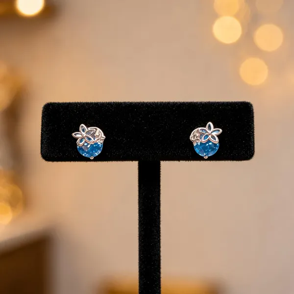 Dainty_Floral_Stud_Earrings_Red