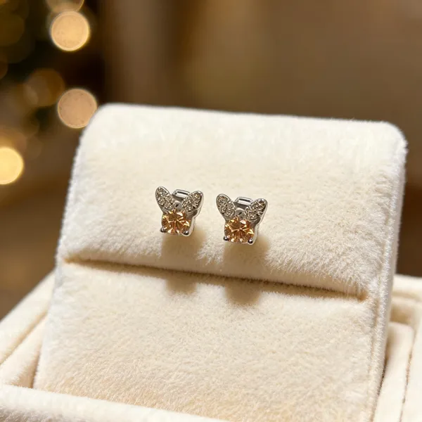Bunny_Diamond_Look_Stud_Earrings_Beige