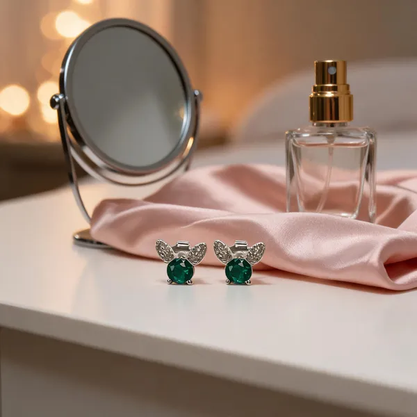 Bunny_Diamond_Look_Stud_Earrings_Green