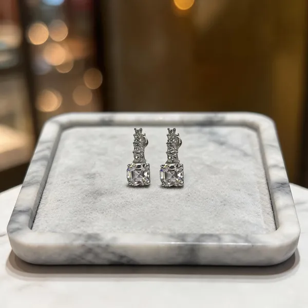 Asscher_Cut_Drop_Earrings_Clear
