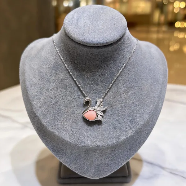 Silver_Sparkling_Swan_Pink_Stone_Necklace