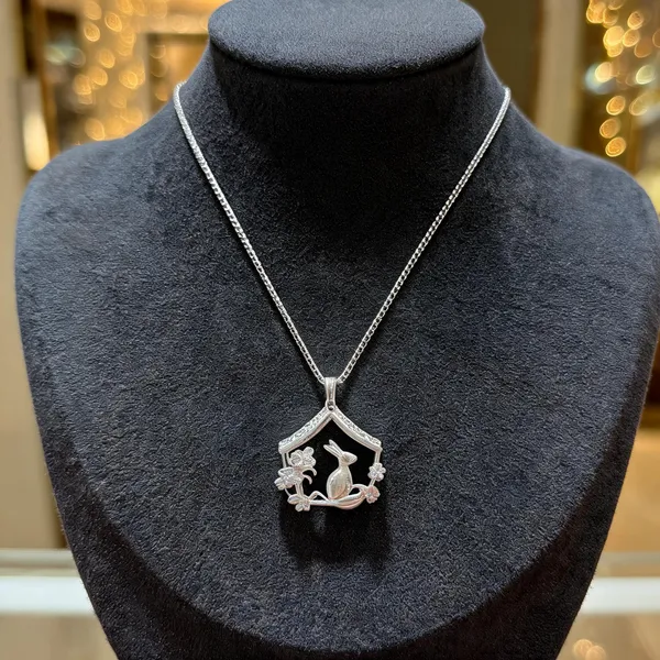 Silver_Bunny_In_Garden_Pendant_Necklace