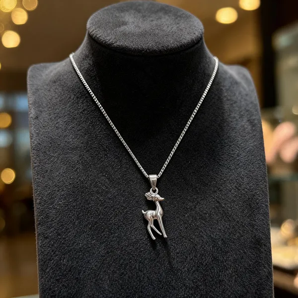 Silver_Delicate_Deer_Charm_Pendant_Necklace