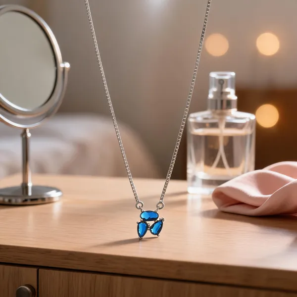 Royal_Blue_Gemstone_Cluster_Silver_Pendant_Necklace