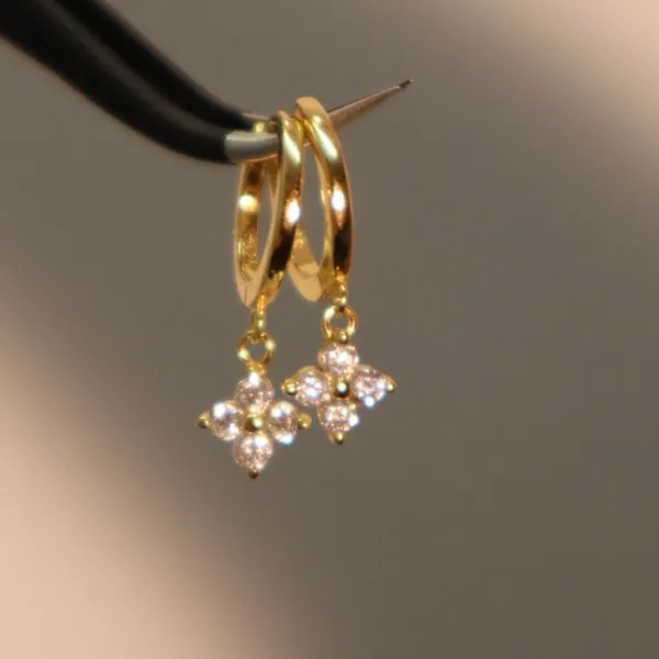Kyree__Earrings_gold_Stainless_steel
