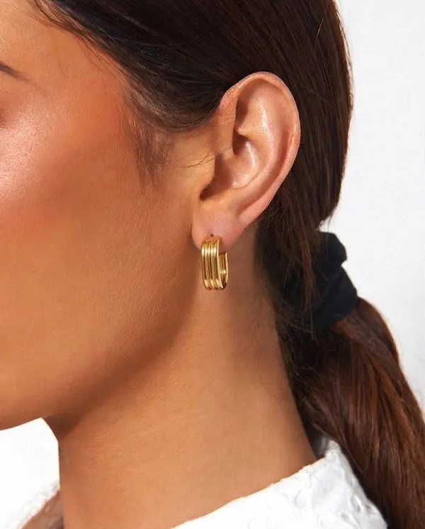 Aliki__Earrings_gold_Stainless_steel