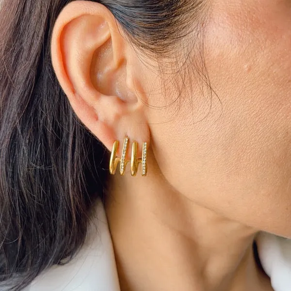 Aviro__Earrings_gold_Stainless_steel