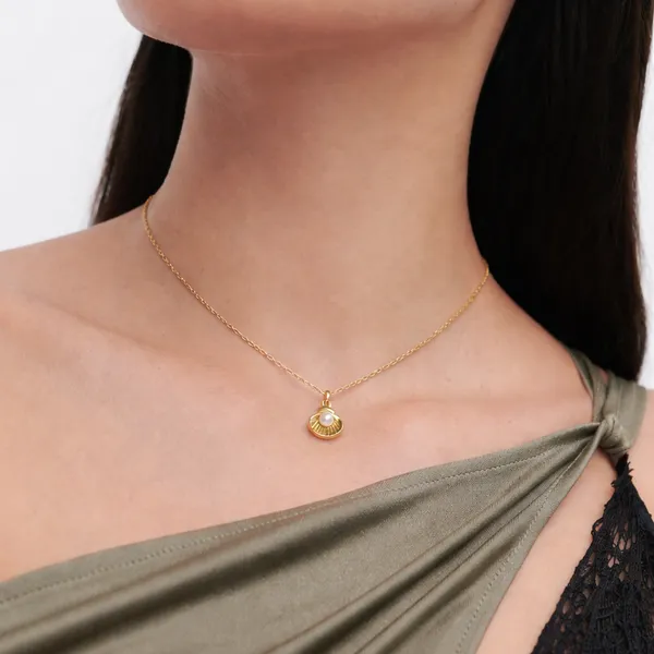 Kapri__Pendant__gold_Stainless_steel