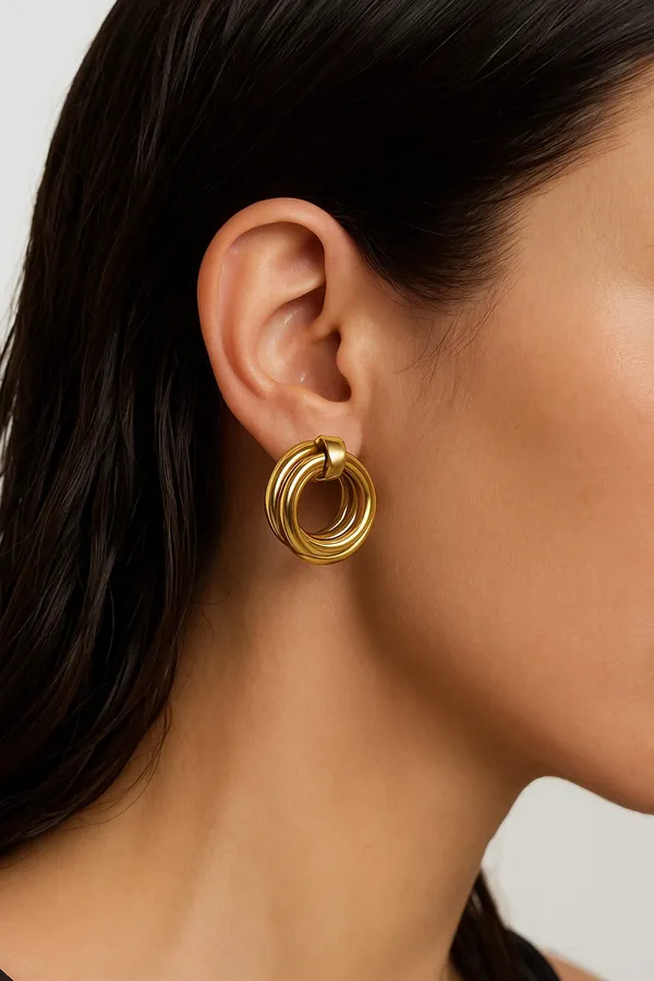 Isaura__Earrings_gold_Stainless_steel