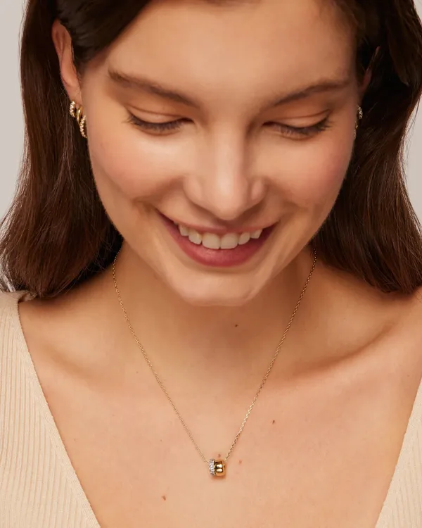 Nizna__Pendant__gold_Stainless_steel