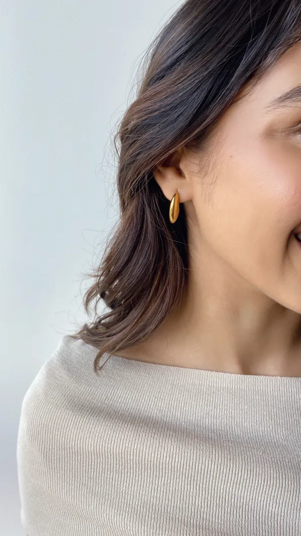 Eris__Earrings_gold_Stainless_steel