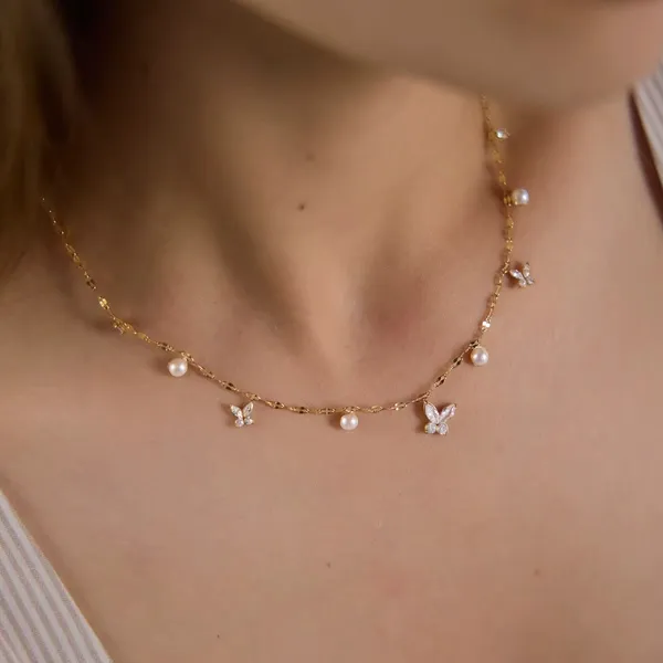 Pearl_Spark_Necklace__Necklace_gold_Stainless_steel