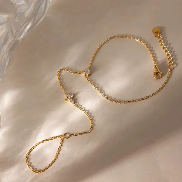Sparkling_Hand_Chain_Bracelet__Bracelet__gold_Stainless_steel