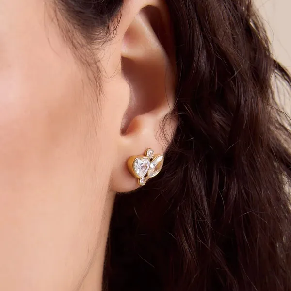 Heart_Crystal_Studs__Studs_gold_Stainless_steel