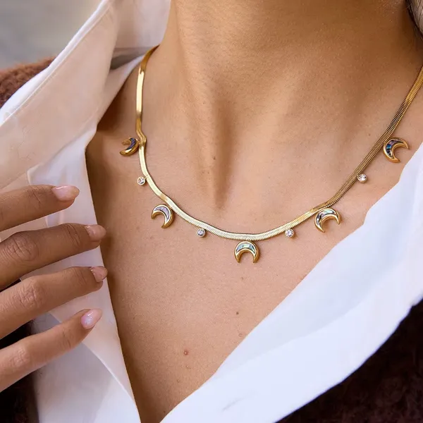 Lunar_Flare_Necklace__Necklace_gold_Stainless_steel