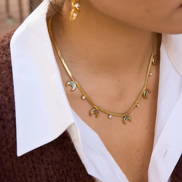 Lunar_Flare_Necklace__Necklace_gold_Stainless_steel