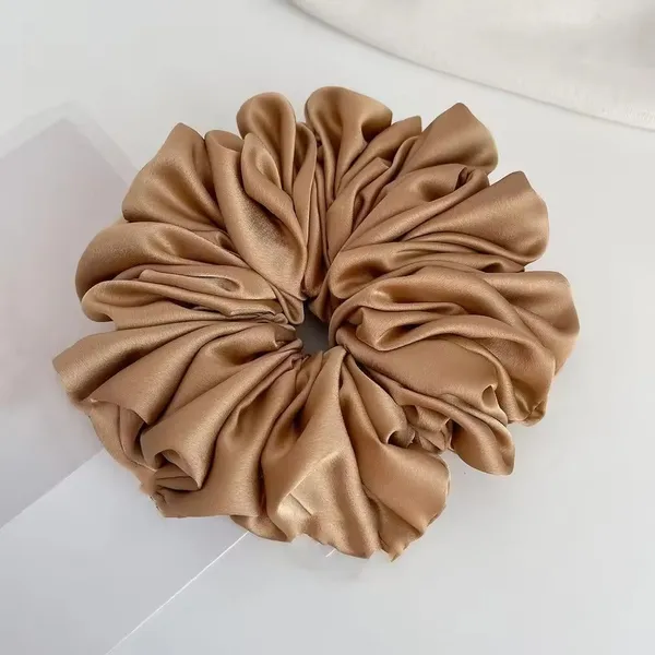 Silk_Jumbo_Scrunchie_Brown_Scrunchie__Brown_silk