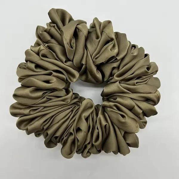 Silk_Jumbo_Scrunchie_Blue_Scrunchie__Blue_silk