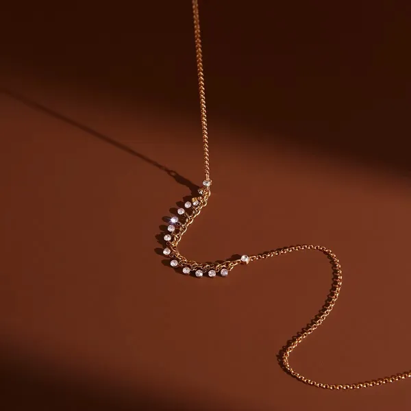 Shimmering_Crystal_Necklace__Necklace_gold_Stainless_steel