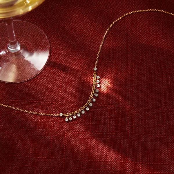 Shimmering_Crystal_Necklace__Necklace_gold_Stainless_steel