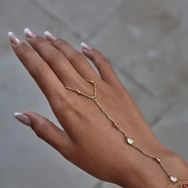 Orlina_Hand_Chain__chain_gold_Stainless_steel