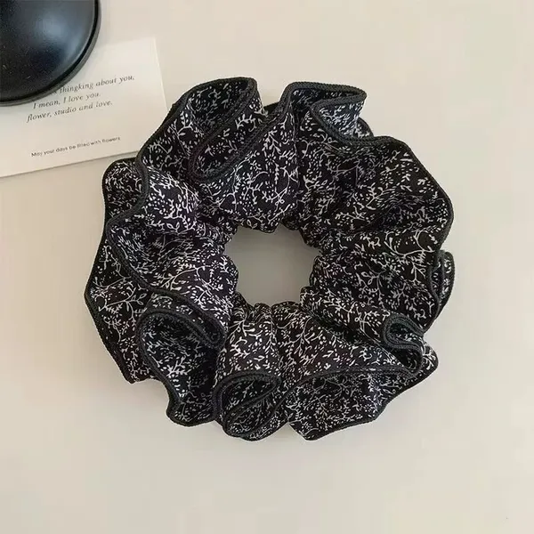 Midnight_Scrunchie__Scrunchie__black_silk