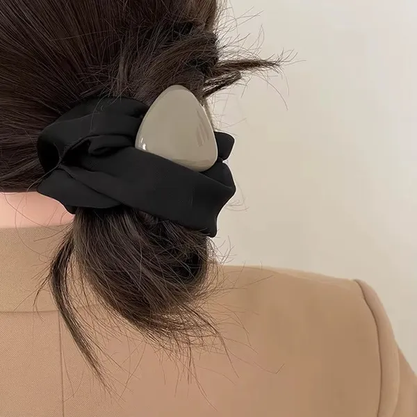 Luna_Scrunchie_Black_Scrunchie__Black_silk