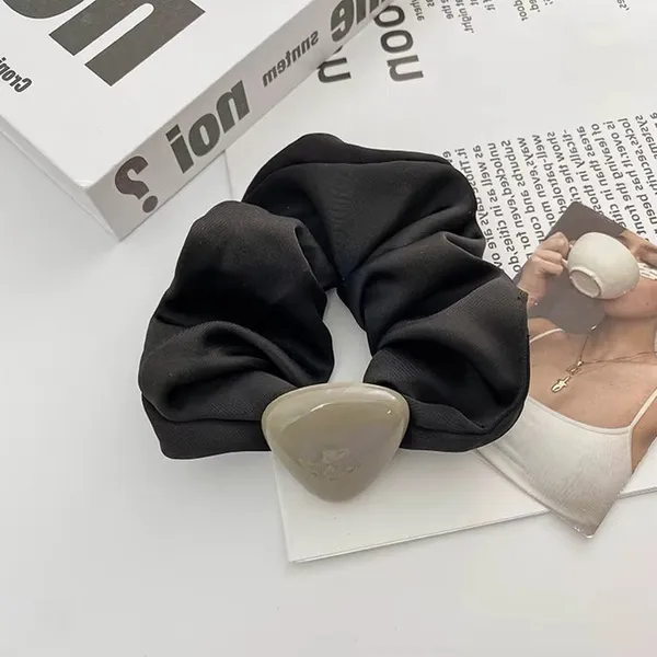 Luna_Scrunchie_Black_Scrunchie__Black_silk